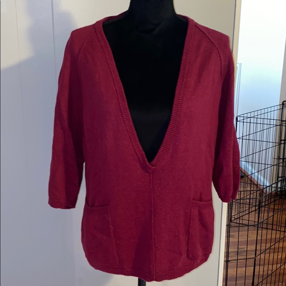 Sweater with pockets & cropped sleeves
